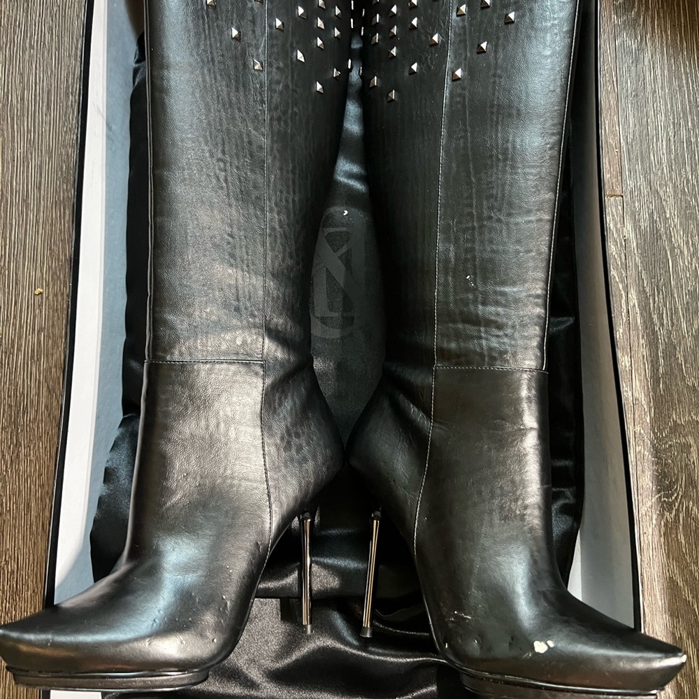 6.5 black Rock & Republic heeled boots